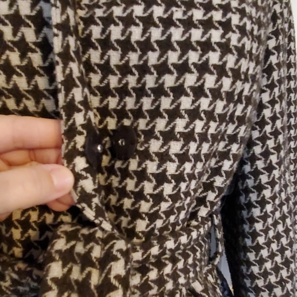 Jacket - Picture 2 of 4